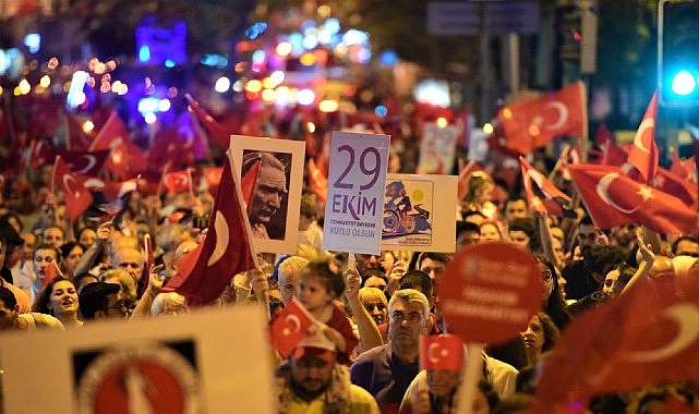 bornovada cumhuriyet bayramina coskulu kutlama y3vmrVa3.jpg