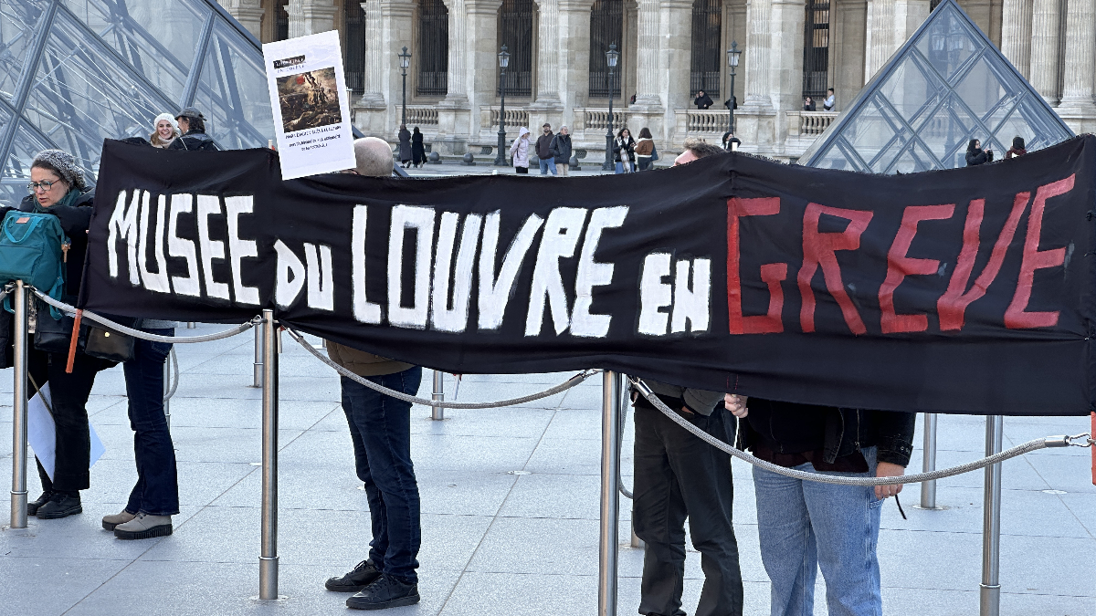 Louvre Müzesi’nin başına gelmeyen kalmadı: Bu sefer de grev nedeniyle kapandı