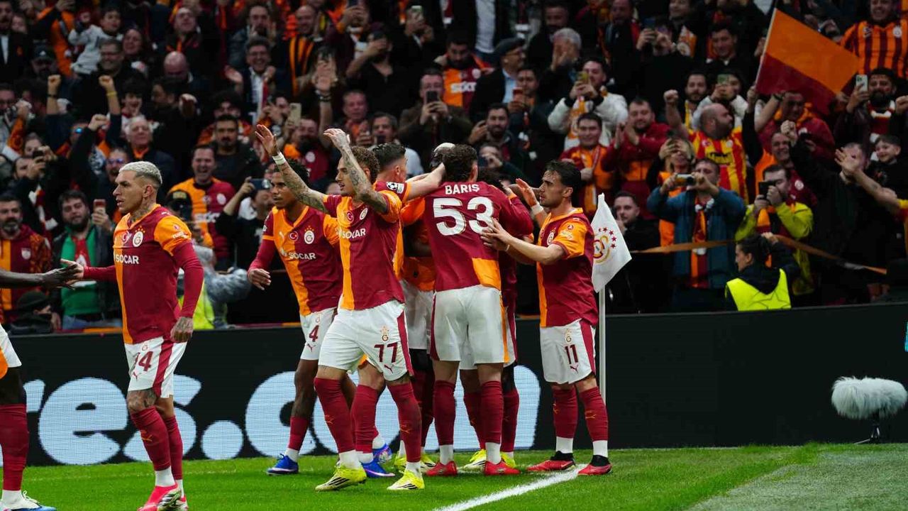 Galatasaray’dan Şampiyonlar Ligi ilk maçında tarihi zafer