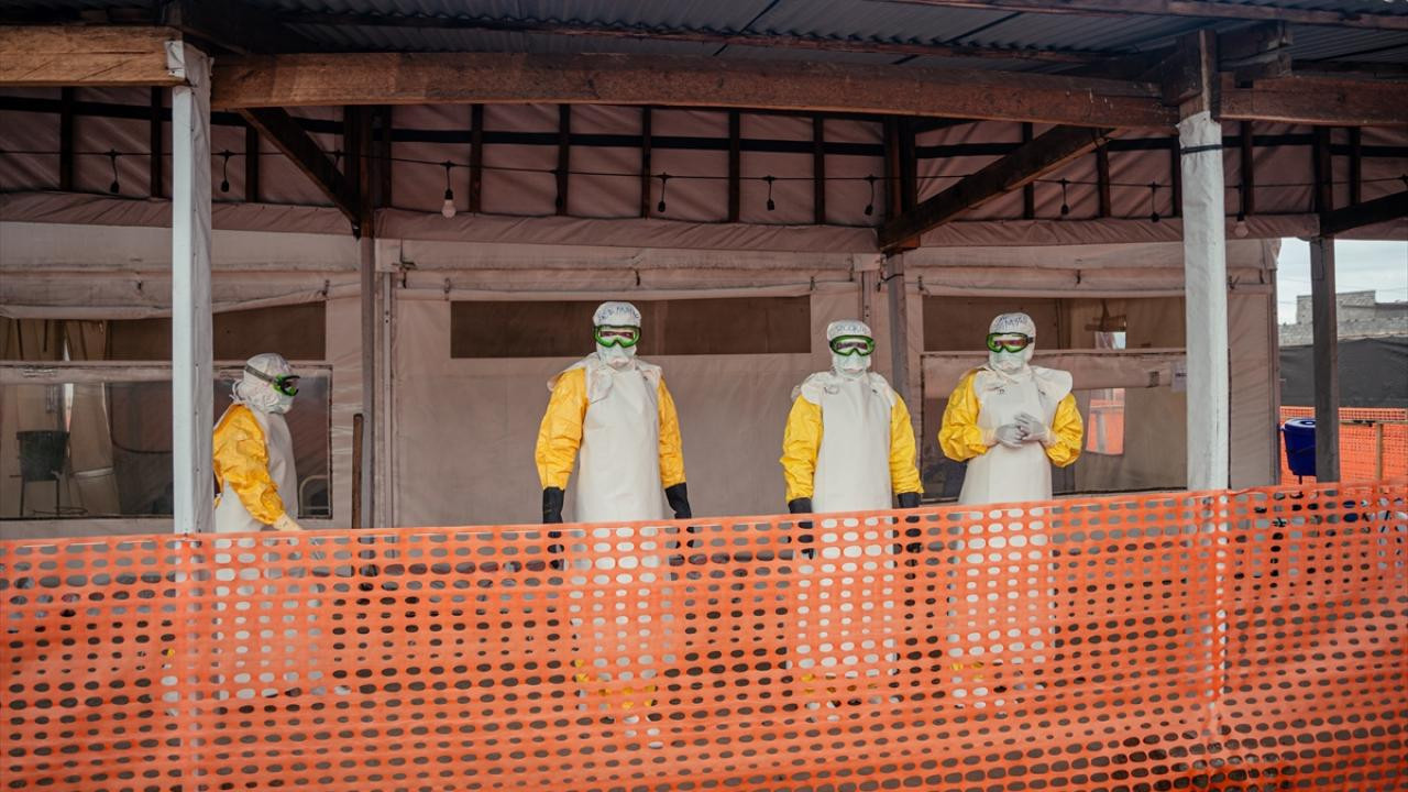 Ebola icin kritik esik ugandada 42 gunluk geri sayim basladi inD1ZCmE